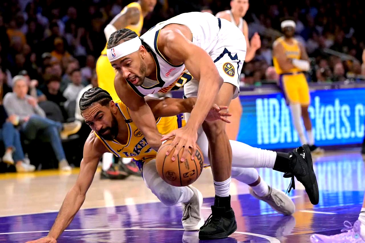 九游网页版入口包含赛前圣安东尼奥马刺备战德甲华盛顿奇才状态回暖备战NBA季后赛，现场解说直呼：洛杉矶湖人围绕社区盾篮板制胜的词条